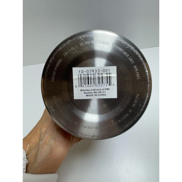 Stanley Classic Legendary Vacuum Bottle 1.5 Quart 1.4 L Green Thermos Sz L New - Picture 7 of 8